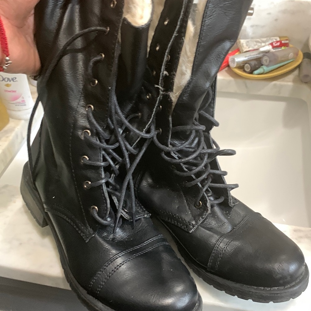 Shoes for crews boots
